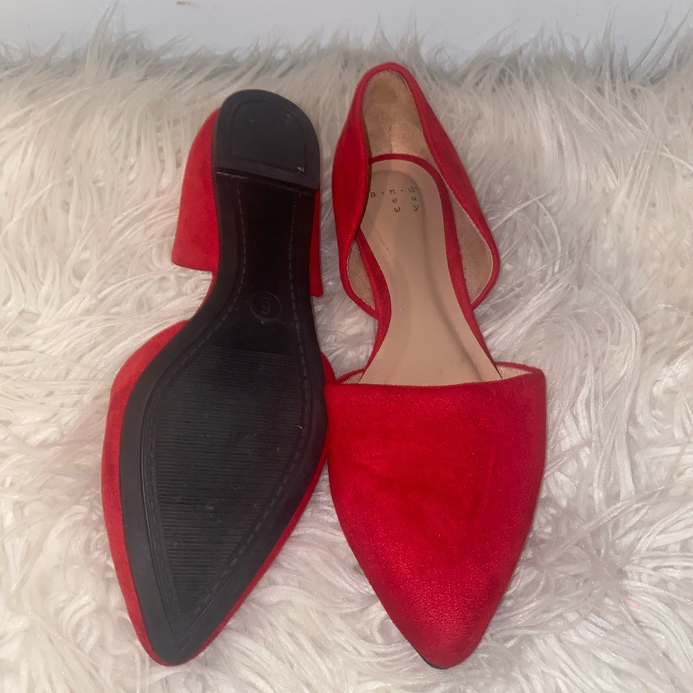 Women’s size 6 ballet flats